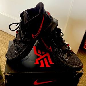 Nike Kyrie 7